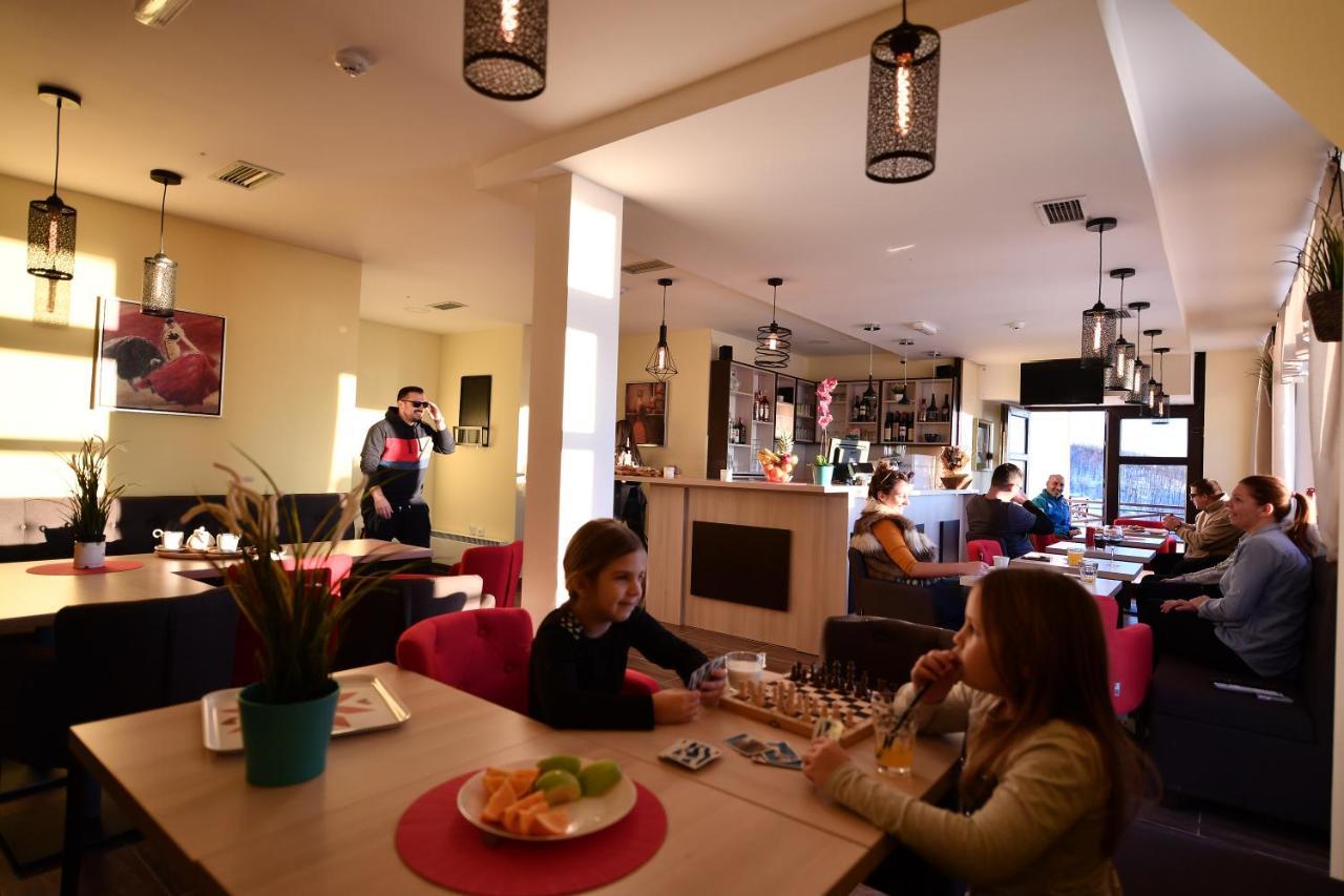 Apartman D52 Dvori Kopaonik Eksteriør billede